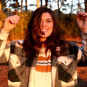 Meet your Posher, Katelyn